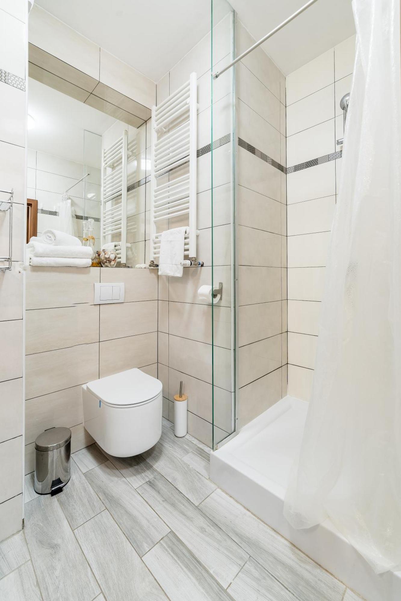 Wschod Homely Апартаменти *